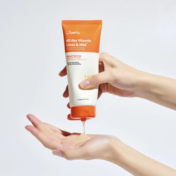 111 jumiso all day vitamin clean & mild facial cleanser