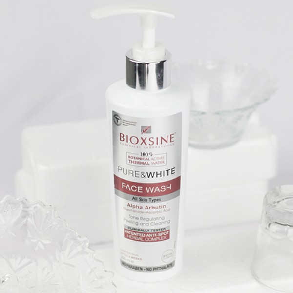 BIOXCIN PURE AND WHITE GEL NETTOYANT ECLAIRCISSANT 200ML